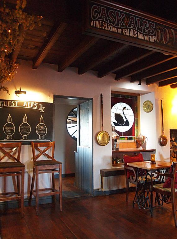 Inn Black Swan 4*